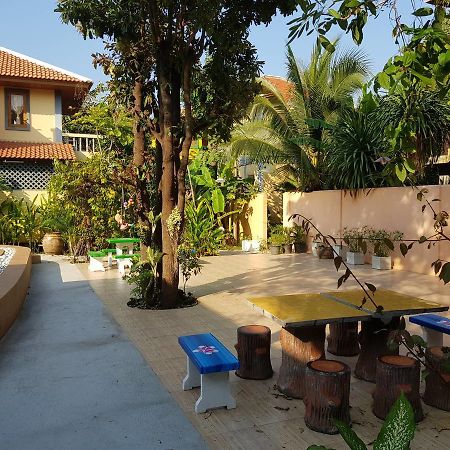 Arerayah Beach Resort Пран Бури Екстериор снимка