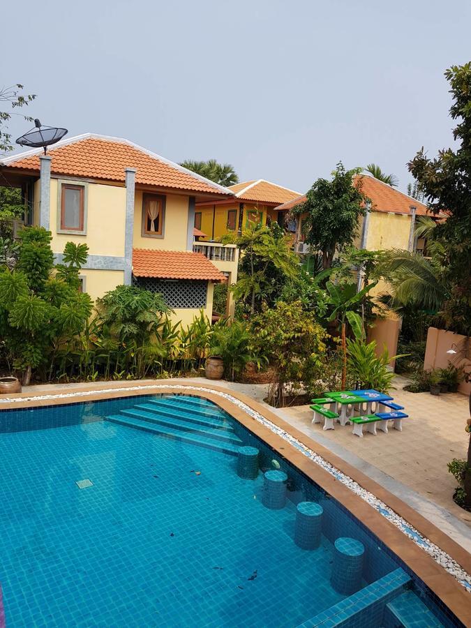 Arerayah Beach Resort Пран Бури Екстериор снимка