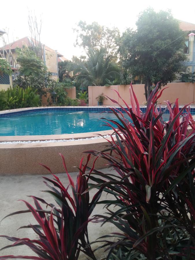 Arerayah Beach Resort Пран Бури Екстериор снимка